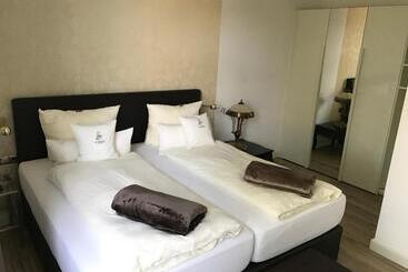 هتل De Insulåner