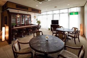 ريوكان Yumoto Kobayashi