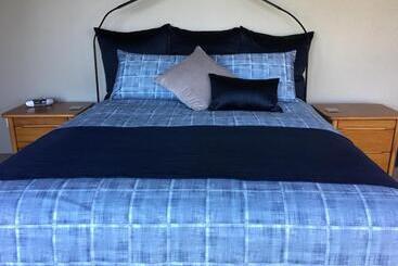 ベッドアンドブレックファースト On The River