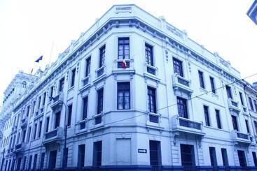 Отель Orchid Hostels