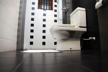 هتل Rohini Residence