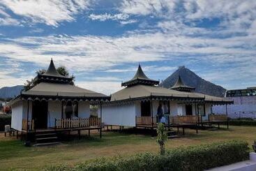 The Glorious Hills Resort Pushkar