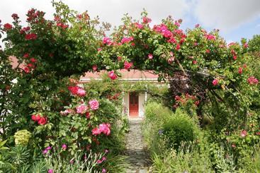 مبيت وإفطار Ferryman S Cottage