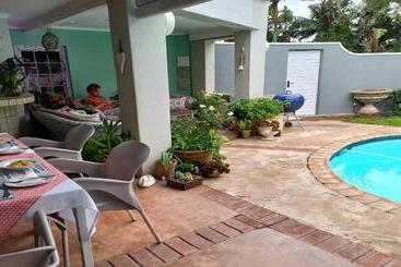 צימר Villa Roc Guesthouse   Solar Power