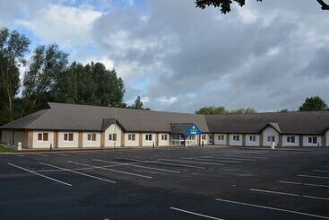 فندق Raglan Lodge