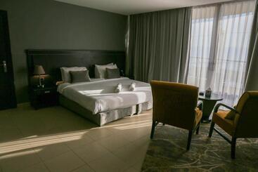 O Beach Hotel & Resort