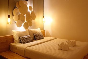 Oops Hostel