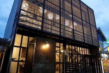 The Street Hostel Koh Lipe