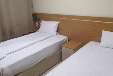 هتل Hôtel Astral