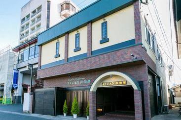 Отель Kizan Club