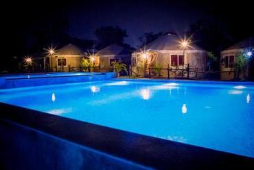 אתר נופש Casuarina Bay