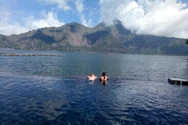 Bunbulan Hill Hostel And Cottage