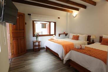 호텔 Fontana Plaza