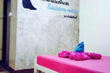 هتل Winny Apartment Rayong