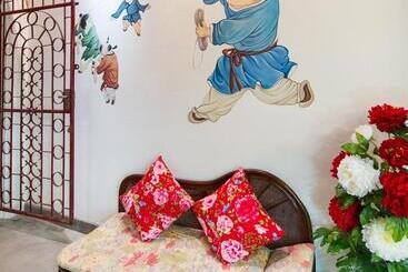 The Neighbors Hostel