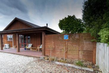 تختخواب و صبحانه Cosy Contemporary Hideaway