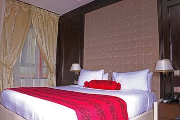 هتل Best Western Plus By Bayse Ltd