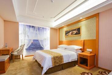 Vienna Hotel Nanjing Pukou Middle Puzhu Road