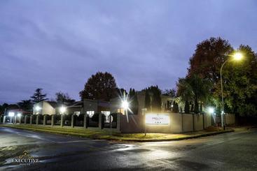 ベッドアンドブレックファースト The Executive House