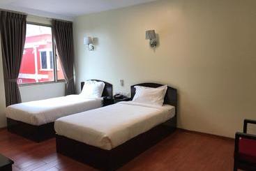 Classic Rose Motel