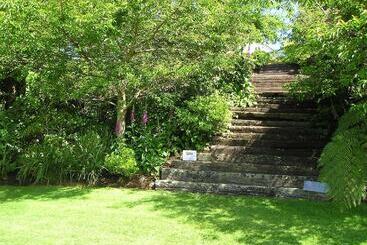 مُتل Ratanui Villas