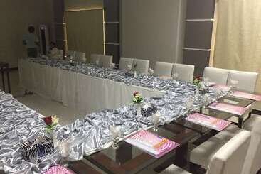 هتل Royal Mark Lodges