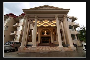 The Allure Grand Resort   A Riverside Resort And Spa
