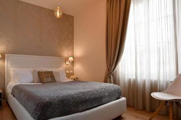 تختخواب و صبحانه Lainez Rooms & Suites