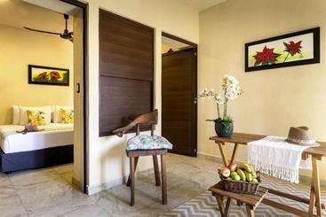 هتل Moon Dreams Villas El Jardin