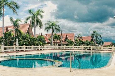 Bang Sarey Nordic Resort