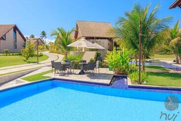 אתר נופש Nui Supreme Beach Living