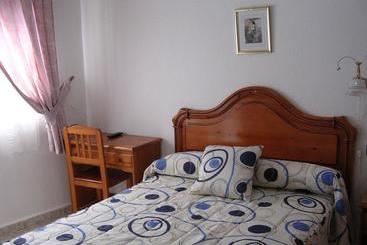 هاستل Hostal Asensio Nijar