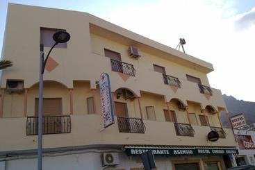 هاستل Hostal Asensio Nijar