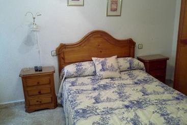 هاستل Hostal Asensio Nijar