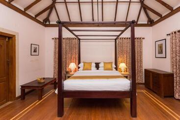 ホテル Azure Tides Marari