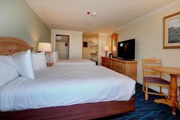 Norseman Resort On The Beach