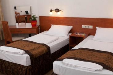 هاستل Town View