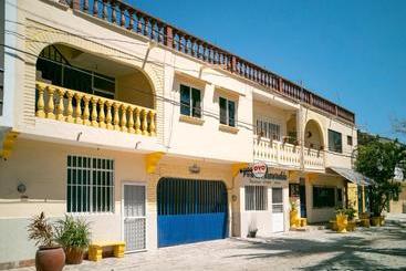 ホテル Posada Esmeralda