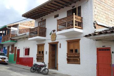 Sergeant Pepper S Hostel