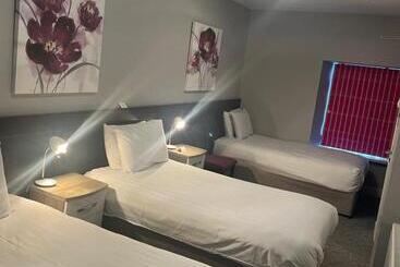 צימר Behan's Horseshoe Bar & Restaurant