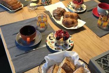 تختخواب و صبحانه Maison D Hôtes "l Atelier"