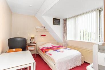 צימר Wim S Place Schiphol Amsterdam Airport