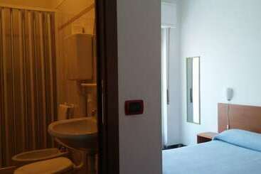 בית מלון כפרי Pensione Aurora