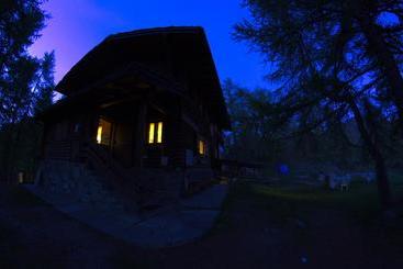 Rifugio Alpino L Ermitage Hostel