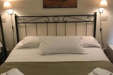 تختخواب و صبحانه Al Cardinale Rooms & Studios