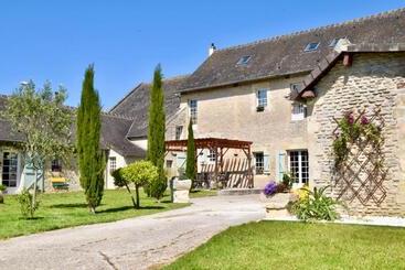 민박 L'ecurie Gourmande