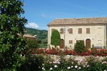 تختخواب و صبحانه Postiglione Country House