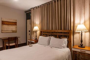 فندق Pousada Pequena Tiradentes