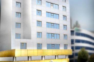 فندق Safari House Suite