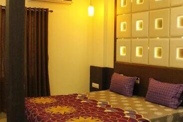 酒店 Shiv Lake Bhuj